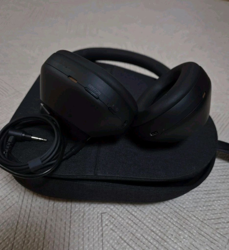 소니 WH-1000XM5 블랙 노이즈 캔슬링 블루투스 헤드폰 이미지