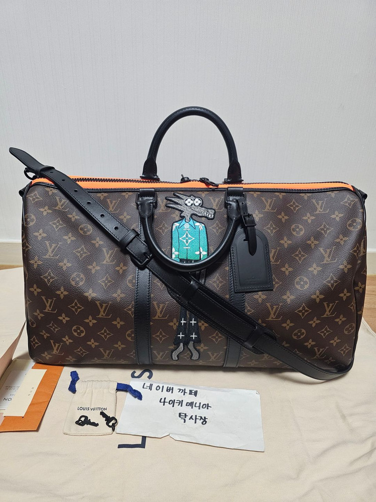 루이비통 버질아블로 한정판 캐릭터 자수 캐릭터 키폴50 (새상품) 이미지