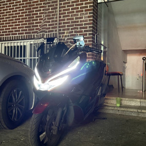 pcx125 19년식 묻따 팝니다 이미지