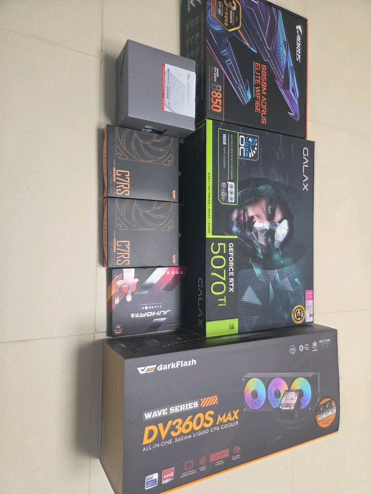 9800x3d, b850m wifi, rtx 5070ti 갤럭시 본체 이미지