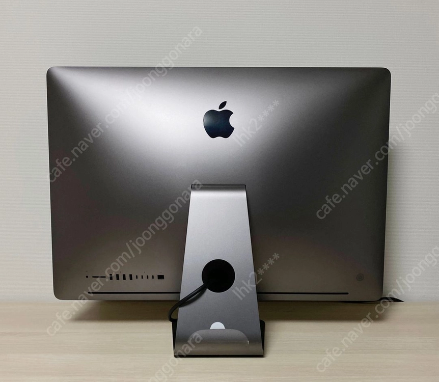 아이맥 프로 iMac Pro 2017 CTO / 10Core 128GB 1TB Vega 64X 16GB 최고사양 이미지