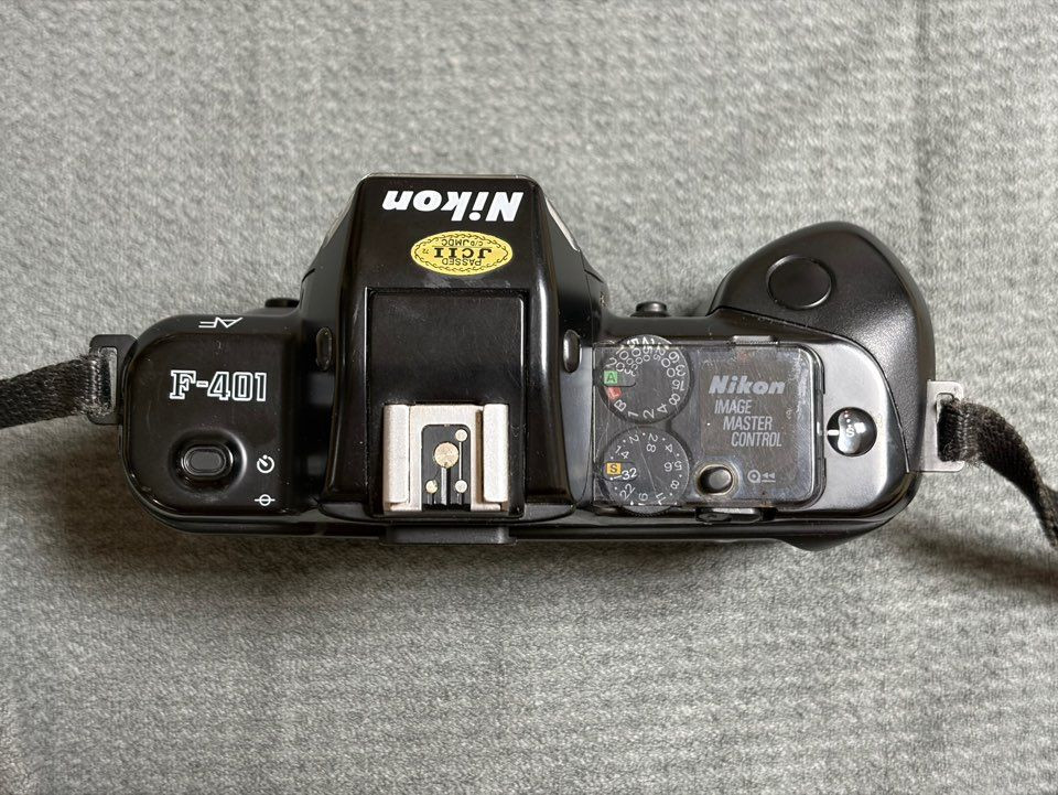 니콘 F401 SLR 카메라, 35-70mm 렌즈 세트 판매합니다. 이미지