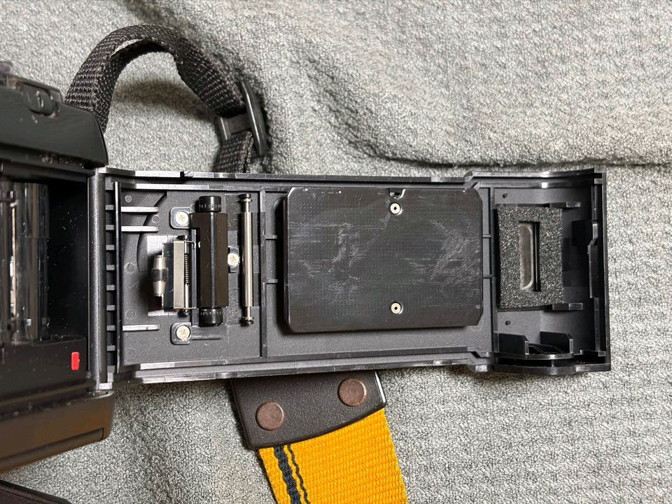 니콘 F401 SLR 카메라, 35-70mm 렌즈 세트 판매합니다. 이미지