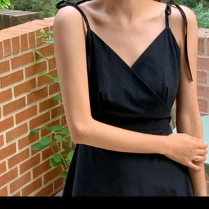 오브제스트 린넨 블랙 끈나시 롱 원피스 블랙 이미지
