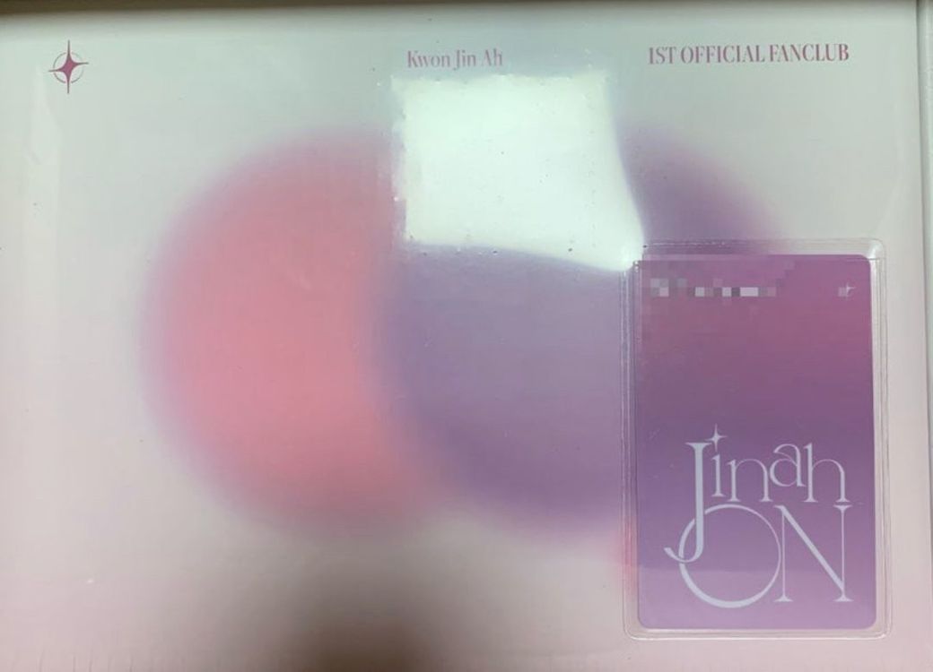 권진아 1,2기 뭔가 잘못됐어 앨범 진아온 1기 팬클럽 키트 구매합니다 (상태좋음,새상품) 이미지