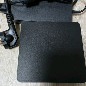 미니 pc 인텔 NUC 12 PRO NUC12WSKi5000 이미지