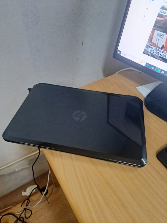 hp 15인지 업무용 노트북 또는 부품용 팝니다.... 직거래 35.000원 이미지