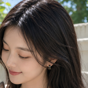 로이드 18k 오닉스 투라인 귀걸이(새상품) 이미지
