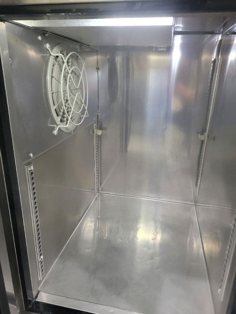 1800테이블냉장냉동고 이미지