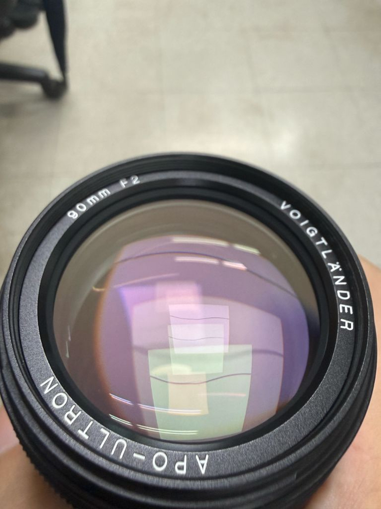 보이그랜더 아포울트론 90mm F2 렌즈 이미지
