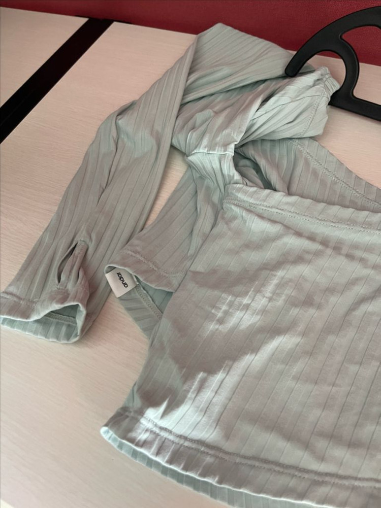 안다르 랩 크롭 긴팔티 S 이미지