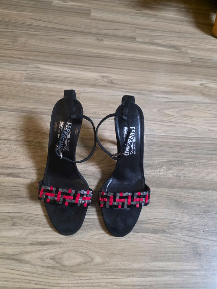 페레가모 하이힐 (정품 이미지