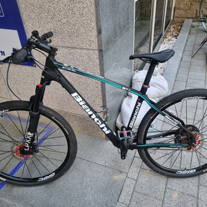비앙키 mtb 자전거 풀카본 새상품 이미지