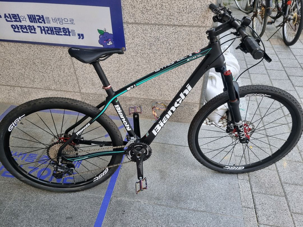 비앙키 mtb 자전거 풀카본 새상품 이미지