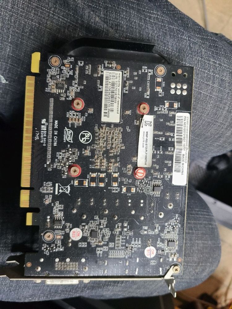 GeForce GTX 1060 그래픽카드 이미지
