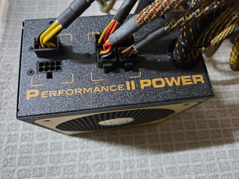 마이크로닉스 PerformanceII 1000W 풀모듈 파워서플라이 이미지