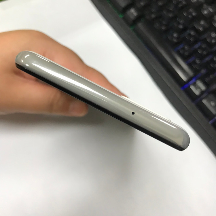 갤럭시 A42 128GB SK 화이트 중고폰 서브폰 자녀폰 효도폰 044451 이미지