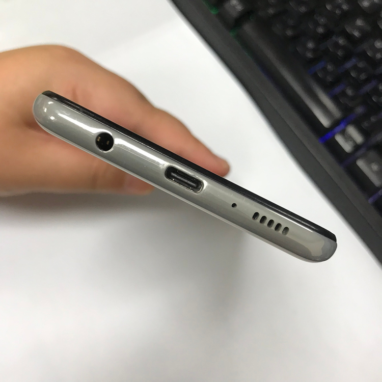 갤럭시 A42 128GB SK 화이트 중고폰 서브폰 자녀폰 효도폰 044451 이미지