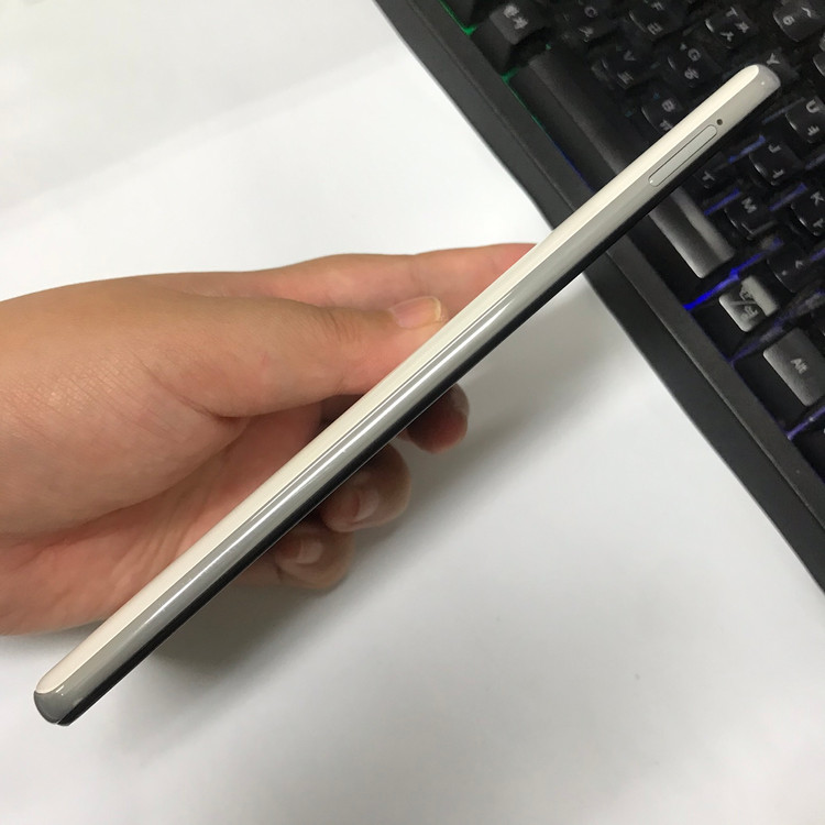 갤럭시 A42 128GB SK 화이트 중고폰 서브폰 자녀폰 효도폰 044451 이미지