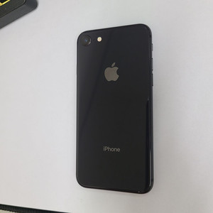 아이폰8 블랙 64GB 특SSS급 ios버전15.5 배터리100% 057543 이미지