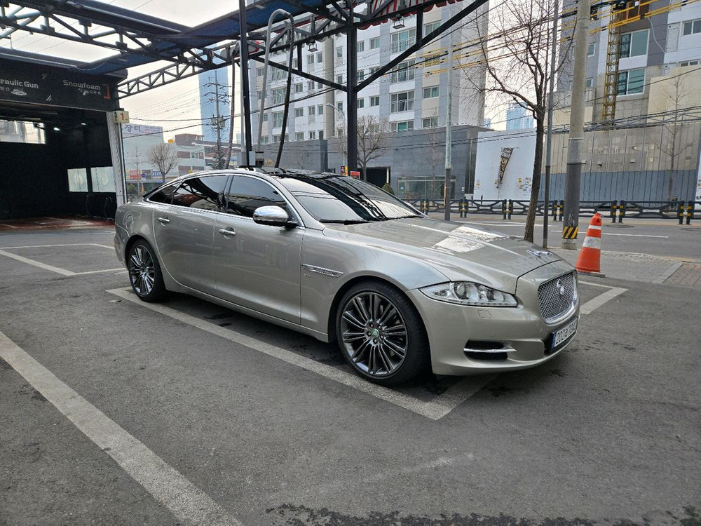 재규어xjl5.0 NA 포트폴리오 LWB X351 이미지