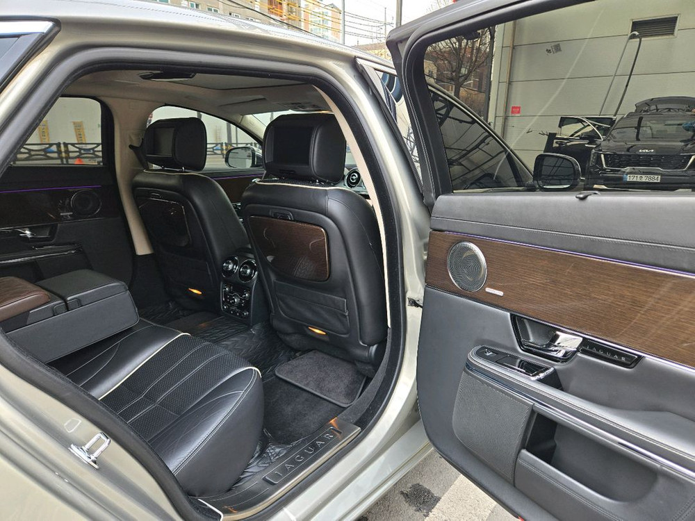 재규어xjl5.0 NA 포트폴리오 LWB X351 이미지