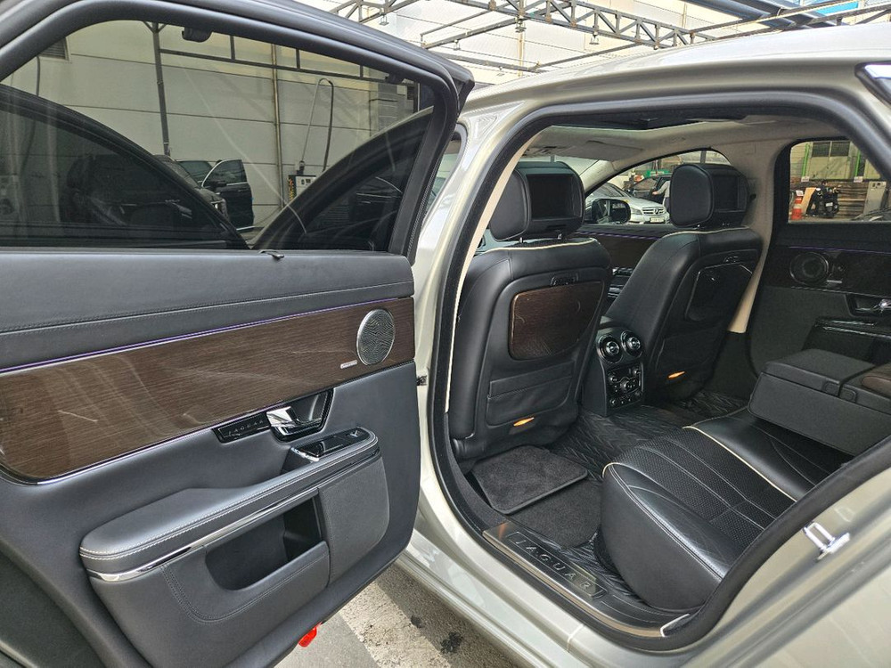 재규어xjl5.0 NA 포트폴리오 LWB X351 이미지