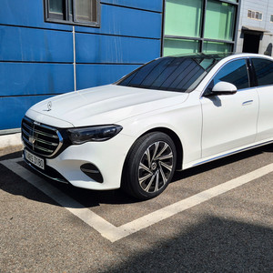 벤츠 E300 리스승계하실 분 연락주세요 이미지