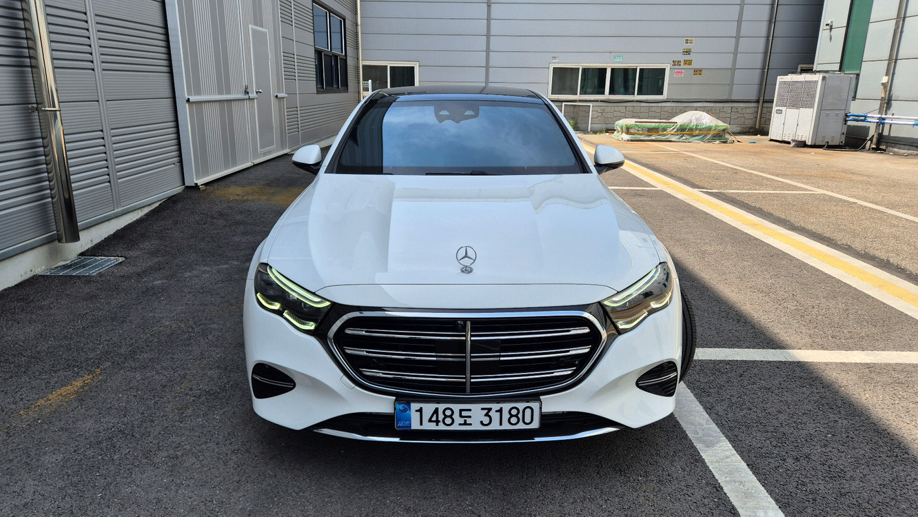 벤츠 E300 리스승계하실 분 연락주세요 이미지