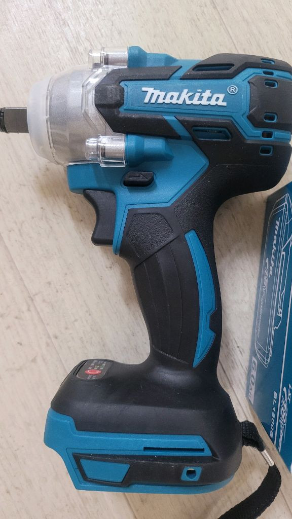 마끼타 oem 임팩드릴 임팩렌치 18V 팝니다 이미지