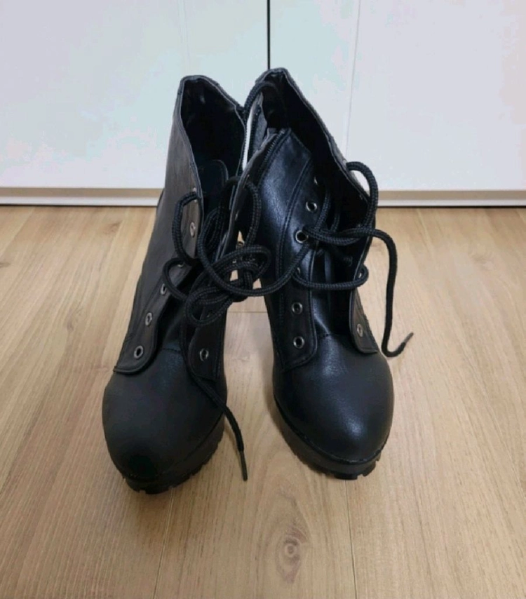 블랙앵글부츠3개 이미지
