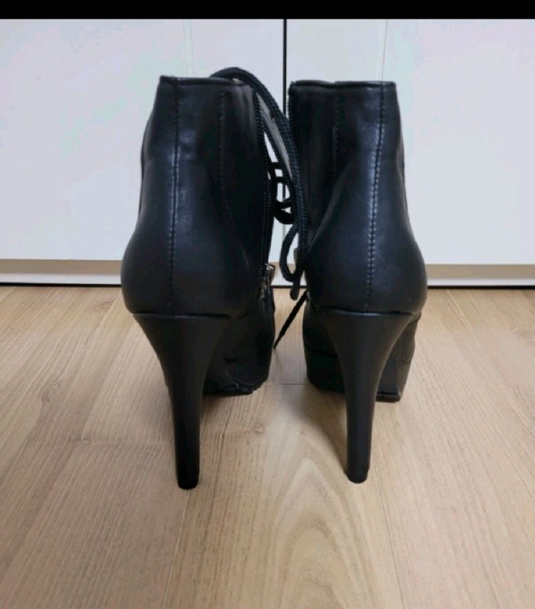 블랙앵글부츠3개 이미지