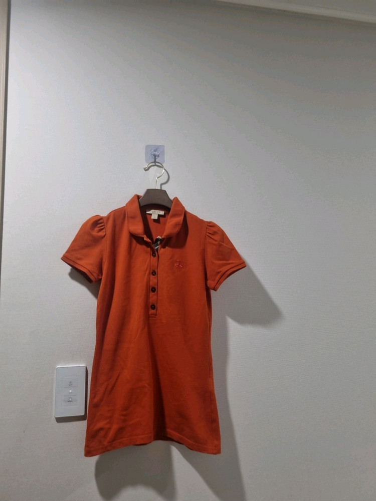 버버리 카라티 오렌지 이미지