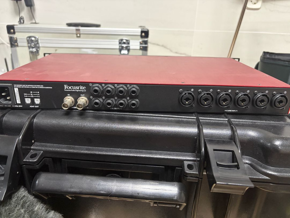 focusrite octopre 팝니다 이미지