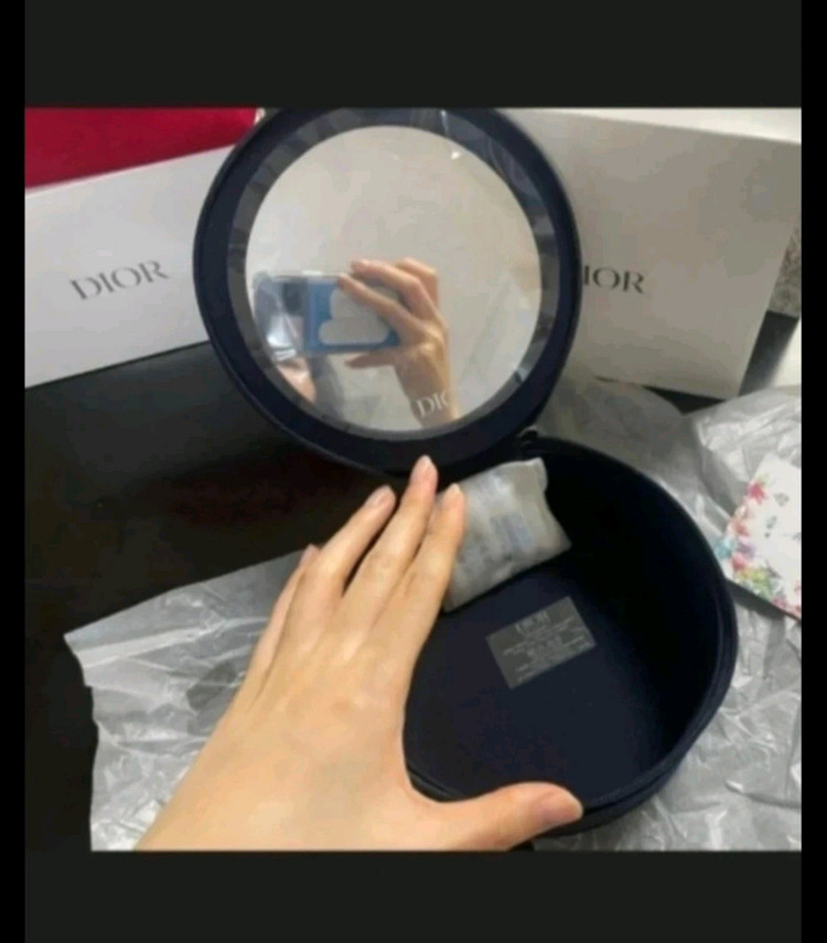 새제품)디올 원형 베니티 파우치 거울 부착 파우치겸 장식보석함 이미지