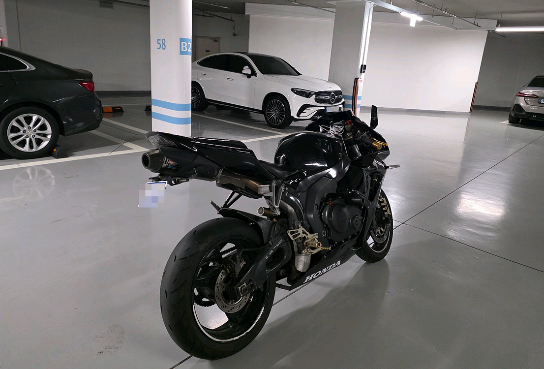 CBR1000RR 06년 판매합니다 이미지
