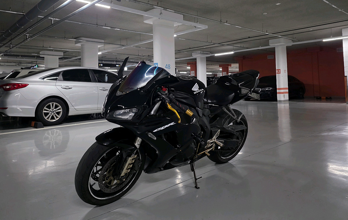 CBR1000RR 06년 판매합니다 이미지
