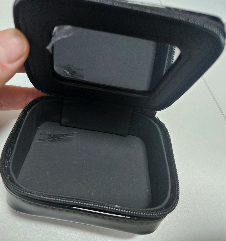 *게시글확인필수*(정품) 샤넬 뷰티 메이크업 파우치 /새제품 이미지