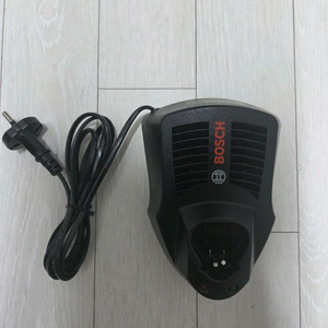 보쉬 정품 충전기 AL 1130 CV 이미지