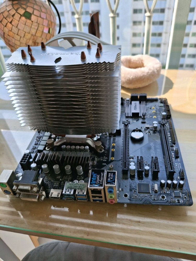 I7 8700k, z370m Pro 4,THERMOLAB WHITE LED quiet cooling fan. 이미지