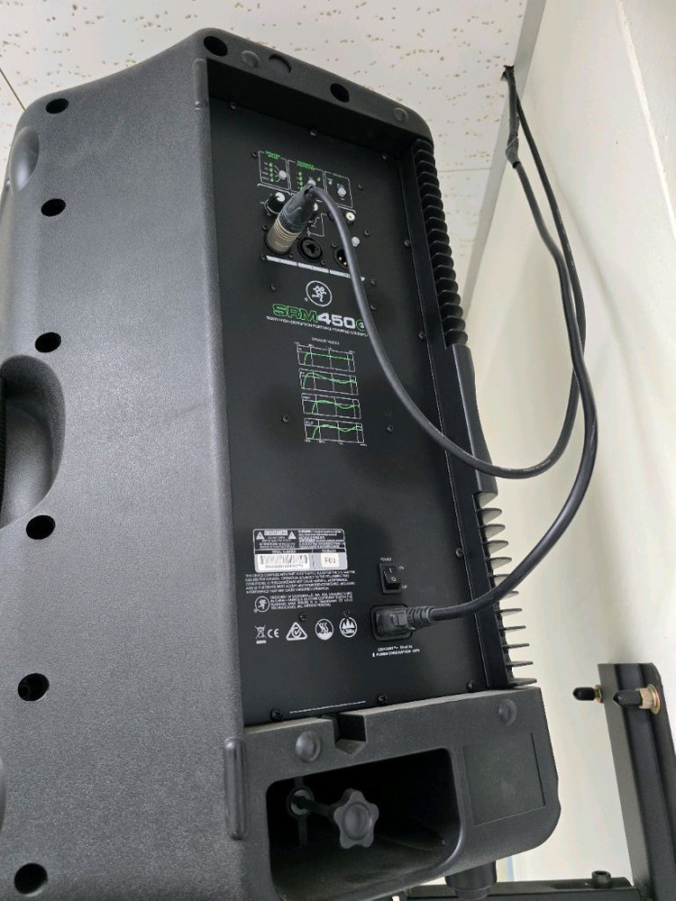 Mackie SRM450 V2 스피커 이미지