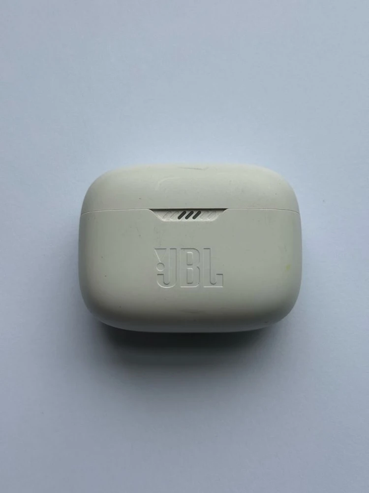 JBL TUNE 230NC 이어폰 이미지