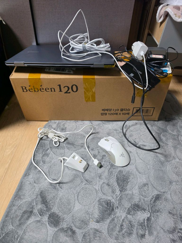 갤럭시북4프로360 및 오큐링크독 및 주변기기 이미지