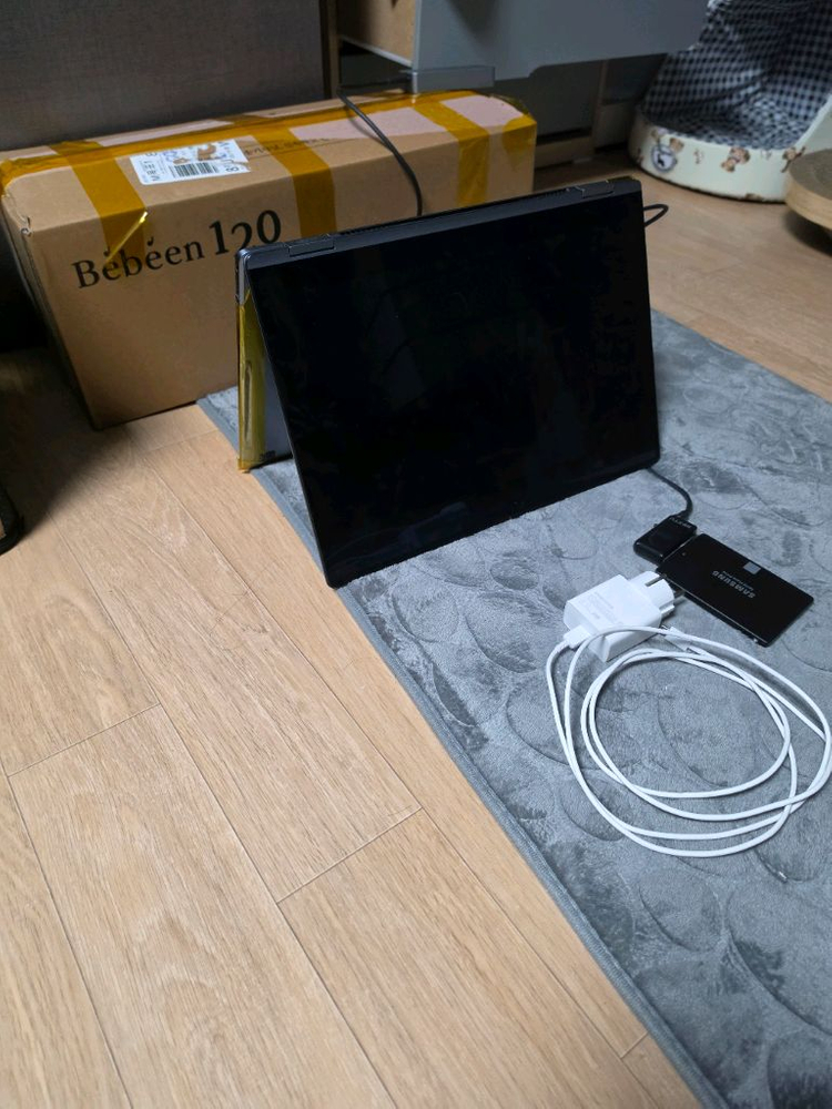 갤럭시북4프로360 및 오큐링크독 및 주변기기 이미지