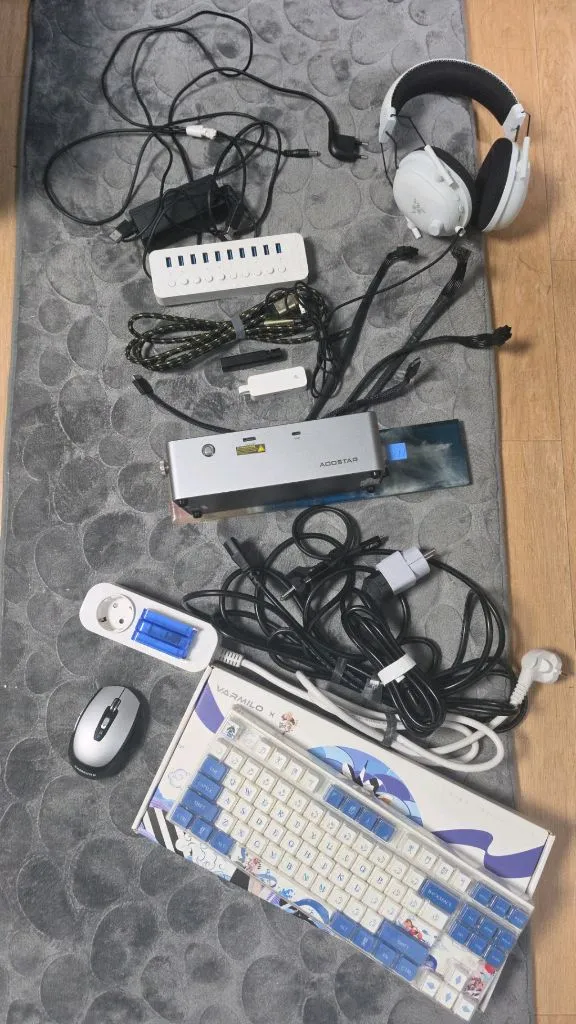 갤럭시북4프로360 및 오큐링크독 및 주변기기 이미지
