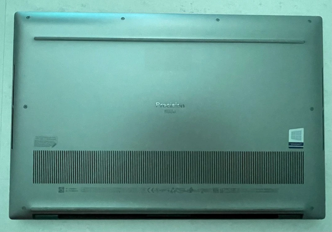 Dell 프리시전 5550 노트북/i9 10세대/32G/2TB 이미지