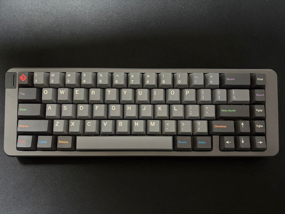 SPACE65 R2 로보캅 키보드 이미지