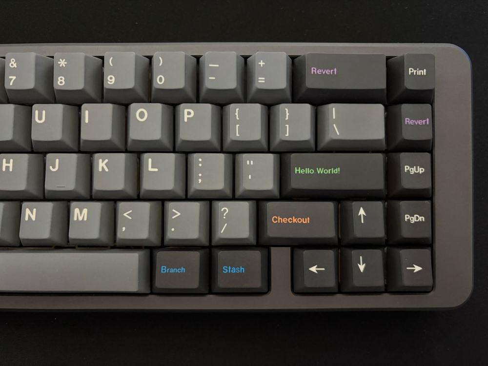 SPACE65 R2 로보캅 키보드 이미지