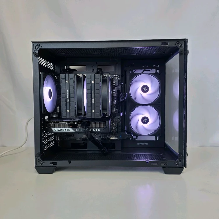 7800X3D 5060Ti 32GB 고사양 게이밍 컴퓨터 이미지