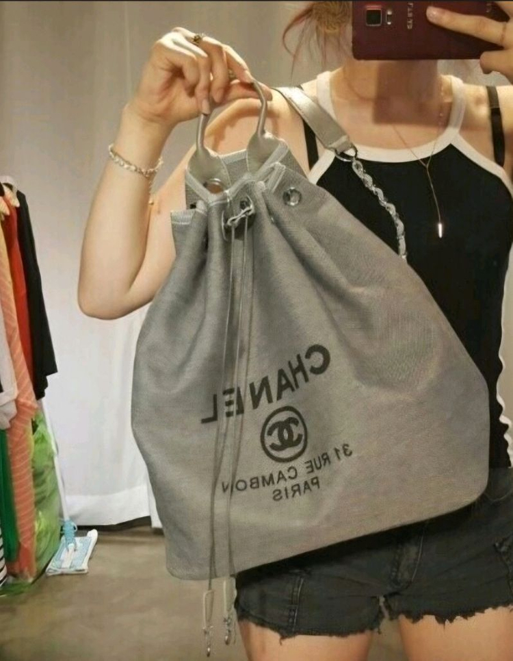 샤넬 도빌백팩 급처분 이미지